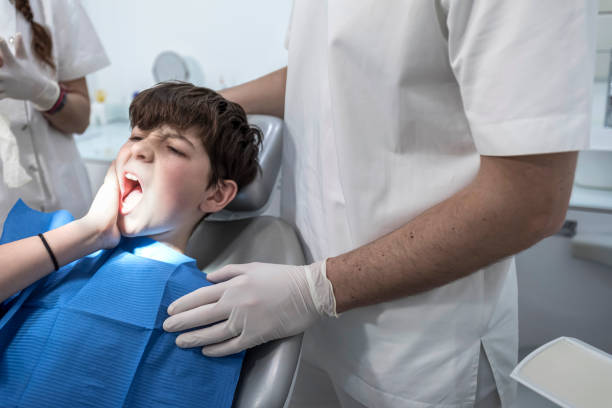 Best Mobile Emergency Dentist in Lakes Of The Four Seasons, IN